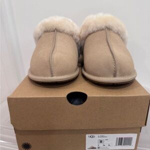 UGG W SCUFFETTE II Sand Slippers